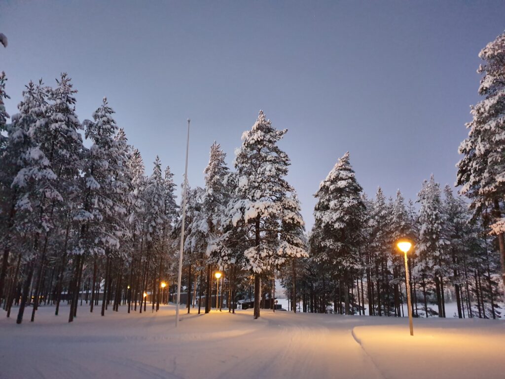 Luminen talvimaisema